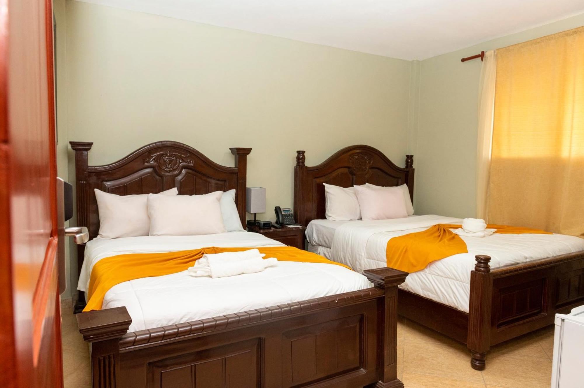 Vivy Hill'S Hotel Port-au-Prince Dış mekan fotoğraf