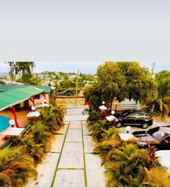 Vivy Hill'S Hotel Port-au-Prince Dış mekan fotoğraf